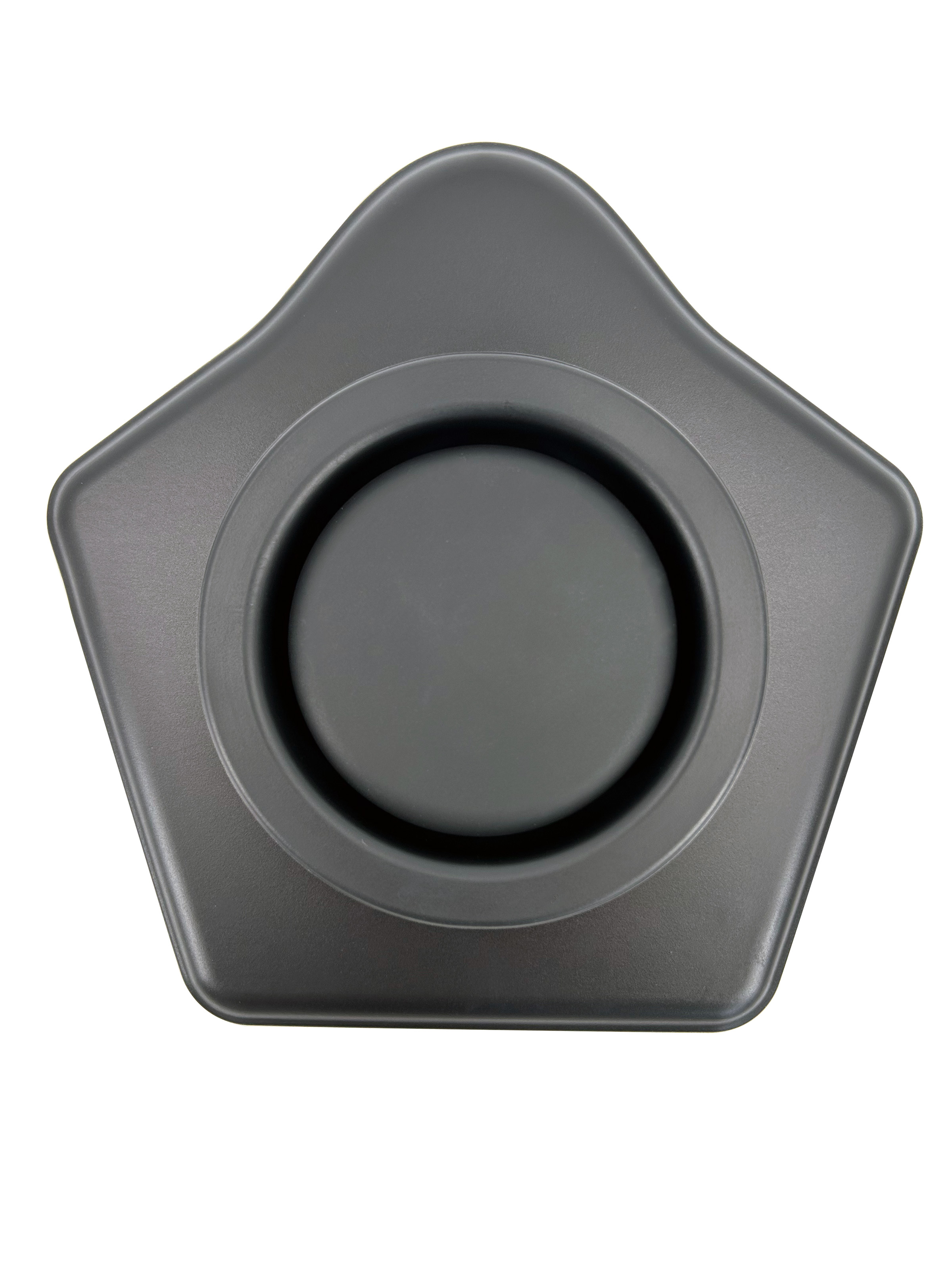 Pressure relief cup cover with diversion port